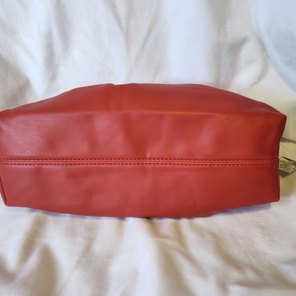 NWT Badgley Mischka Red Vegan Leather Clutch in Red - Picture 2 of 8